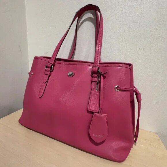 π Coach Peyton Drawstring Carryall β Pomegranate | Excellent Condition - Picture 1 of 11